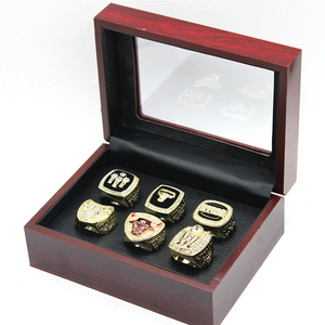 Chicago Bulls BasketBall World Championship Ring